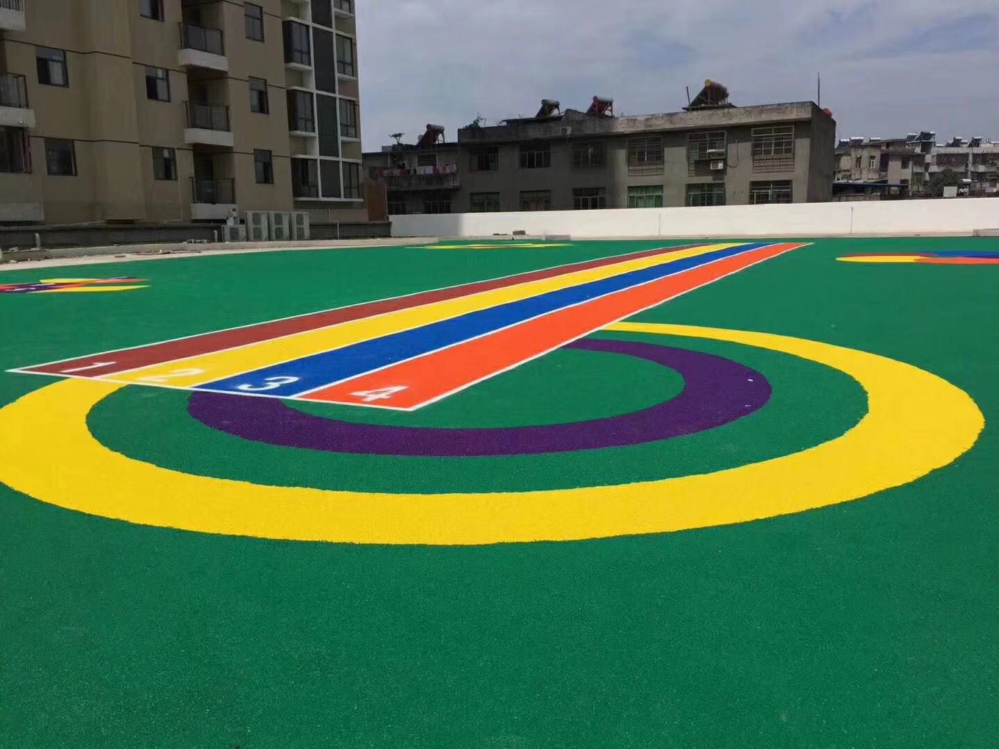 幼兒園跑道